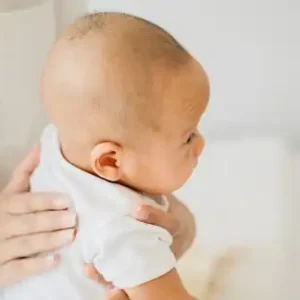 راهکارهای موثر برای مدیریت و رفع سکسکه نوزاد