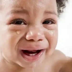 علت بی قراری و گریه شدید نوزاد